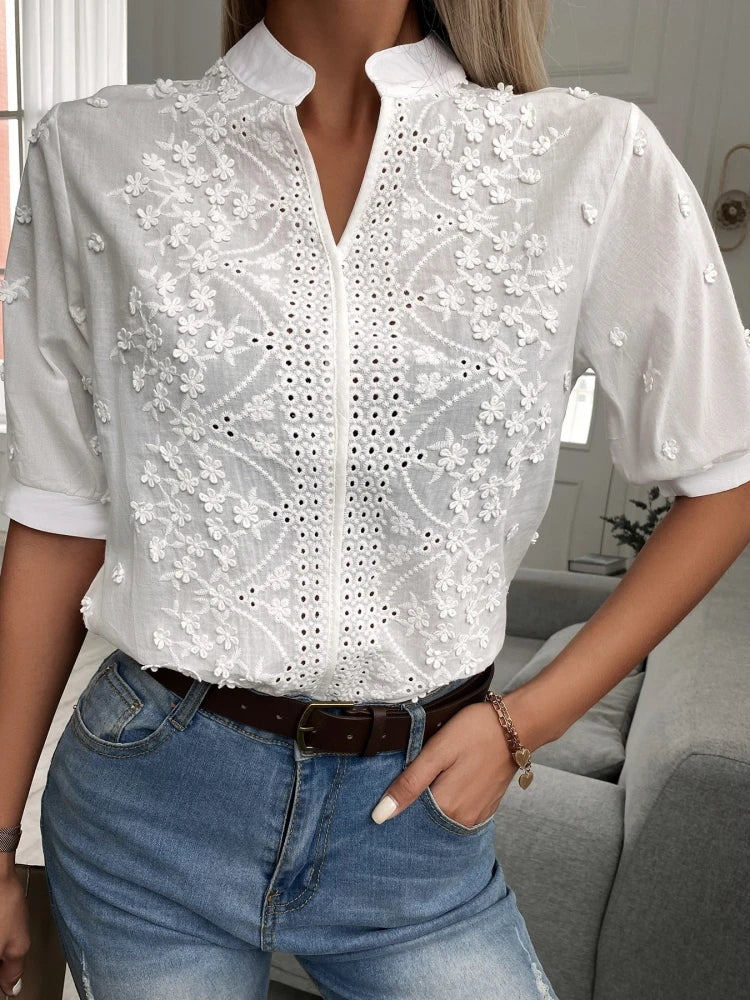 Elisa | Blouse with Delicate Embroidery