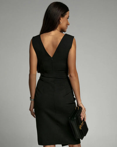 Louise| Fitted Dress with V-Neckline and Slit